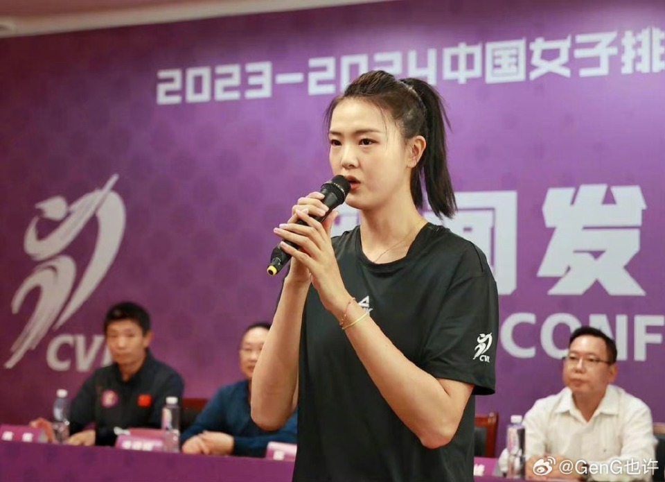 女神合体张常宁带闺蜜赵丽娜助阵吴冠希老公怒砍45宝宝笑容灿烂