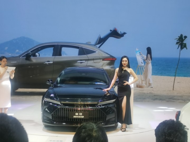 2024 cms杭州车展开幕,数百款新车现场促销,亲子娱乐活动超丰富