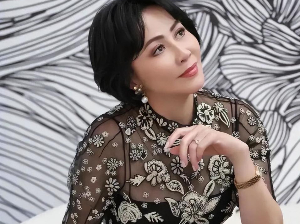 刘嘉玲"特殊嗜好"被曝光,难怪不和梁朝伟生孩子