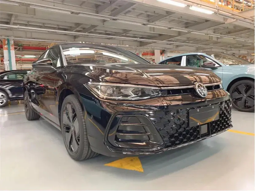 【e汽车】全新一代大众帕萨特pro实车现身