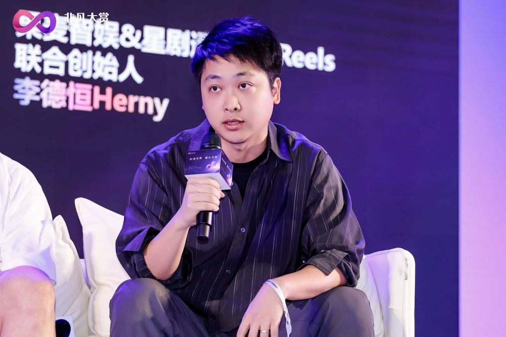 AI内容成本暴跌的假象：你以为在建“无限片场”，其实在给算法喂垃圾？ · 原文图片 3