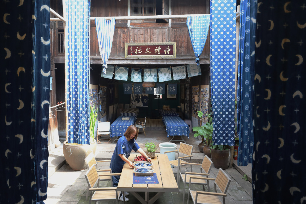 (高质量发展调研行)浙江义乌:打造"国际文化创客村"-腾讯新闻