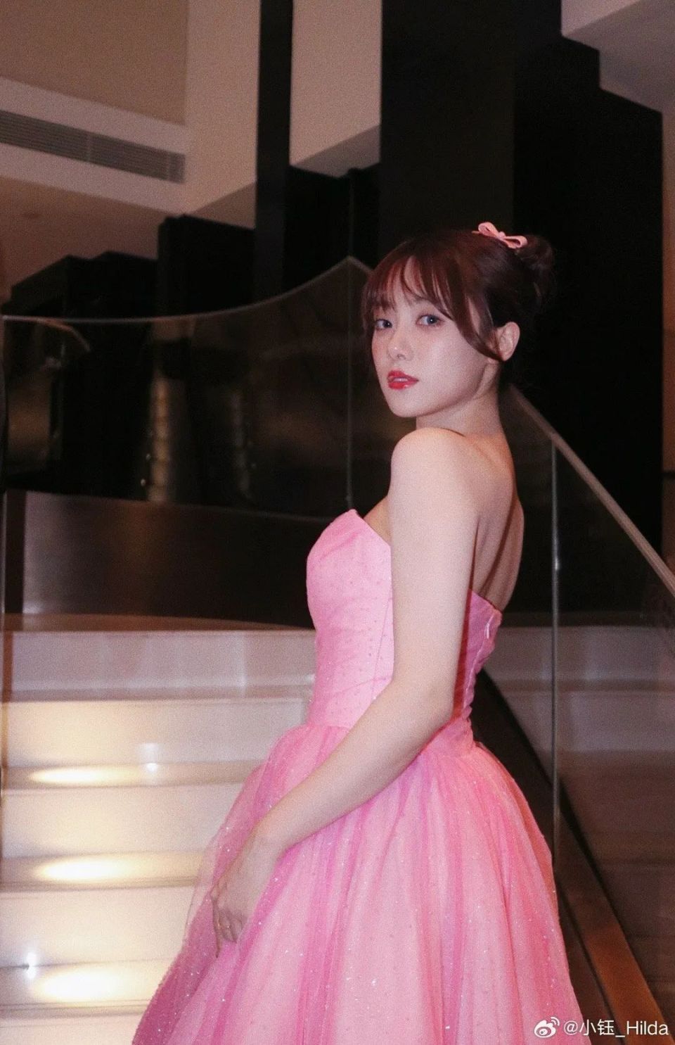 lpl老婆小钰粉色套装精致得像芭比娃娃