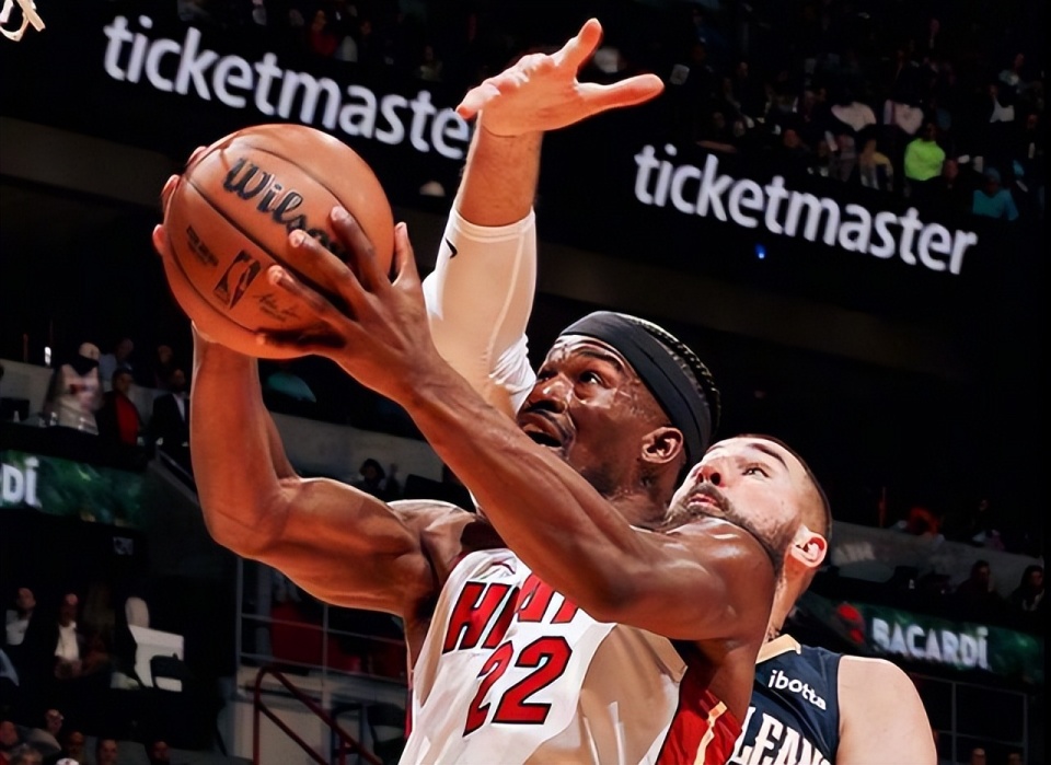 11届天花板,欧文已超17000分,同届伦纳德克莱巴特勒多少分?_腾讯新闻