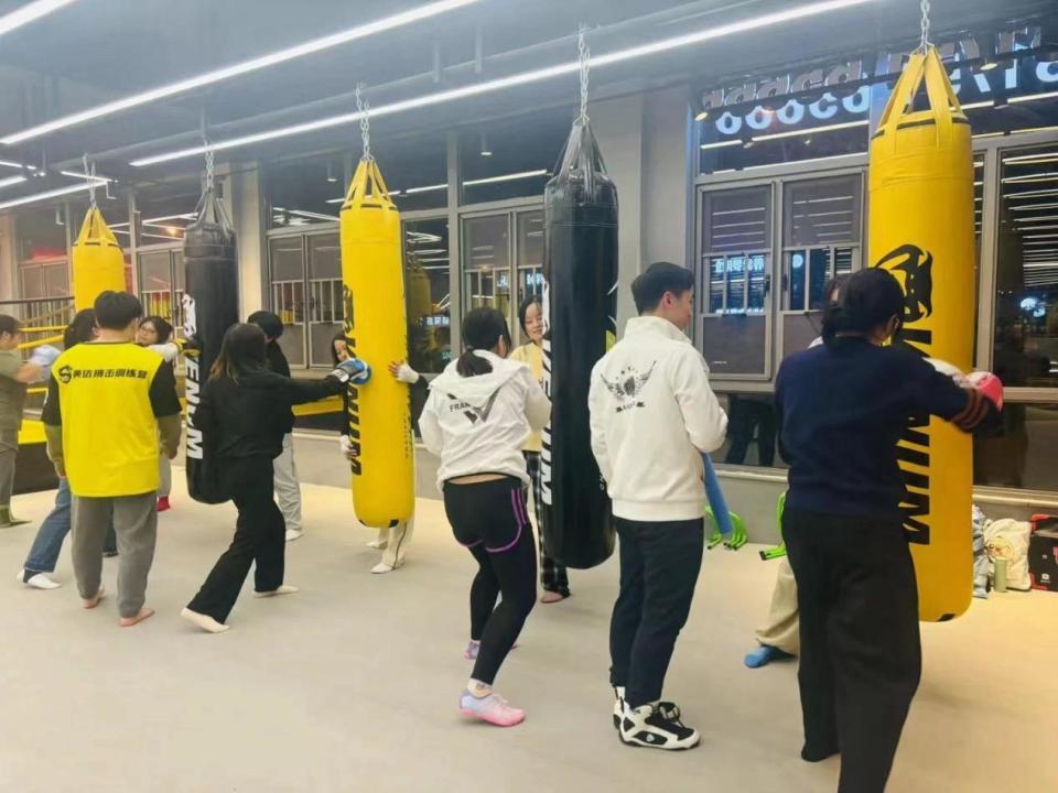 拳击馆咨询电话接不停其中女性咨询者居多