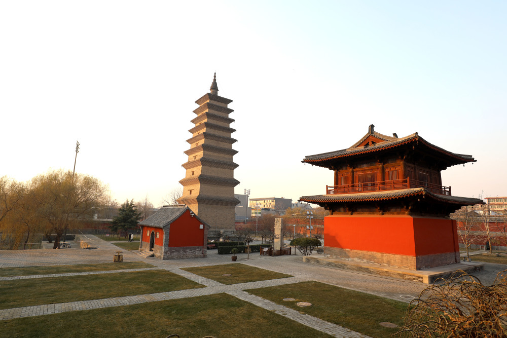 "九楼四塔八大寺,二十四座金牌坊",作为国家历史文化名城,正定拥有