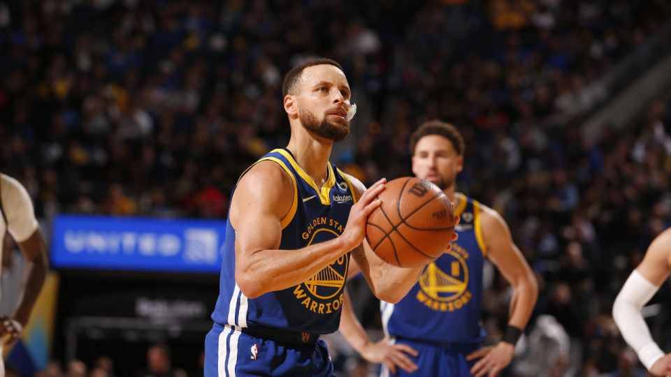 再被科尔弃用勇士离队第一人基本确定他和勇士不太适配