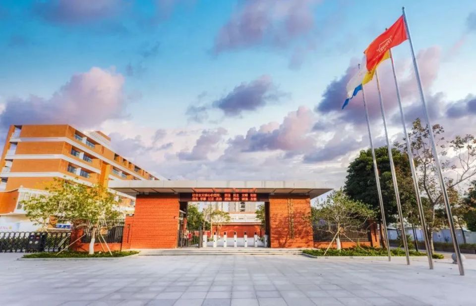 本周末,广铁一中,白云广雅迎开放日 _腾讯新闻