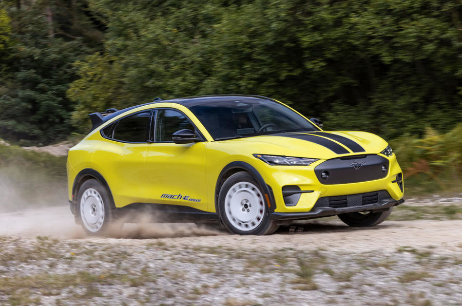 福特推出2024款野马macherally电动suv双电机迸发480马力