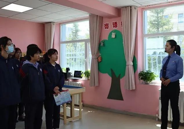 共护成长"检察开放日暨法治趣味运动会,邀请海北州第一高级中学师生