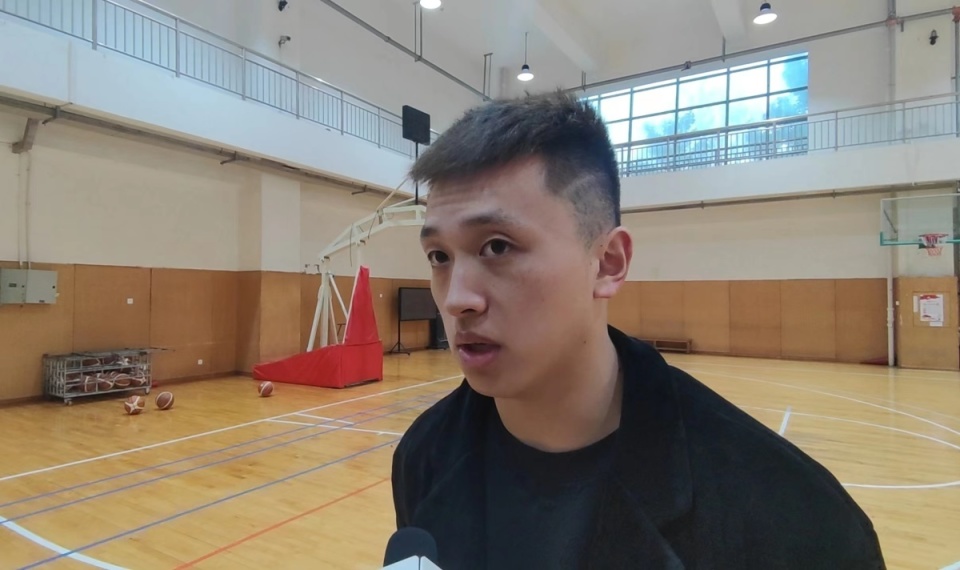 杨浩说,能够达到如今的高度,天赋只占了一小部分,更多是后天付出的