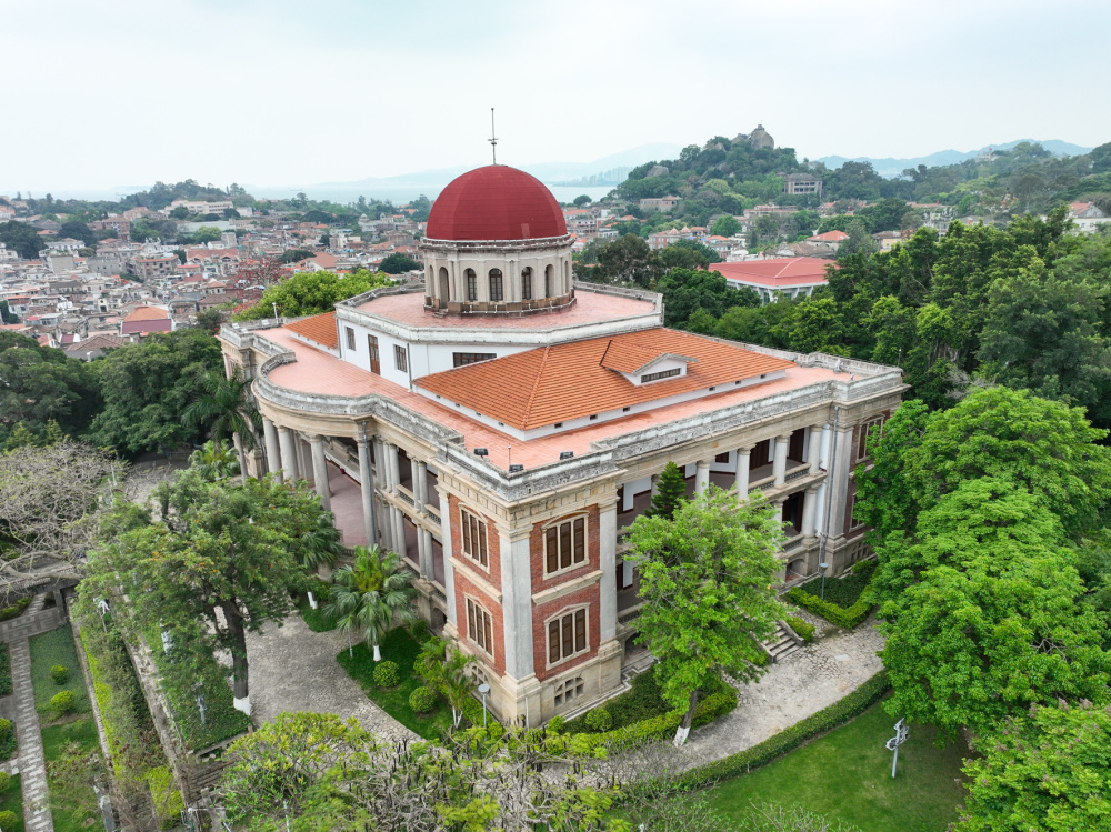 河北大学八卦楼图片