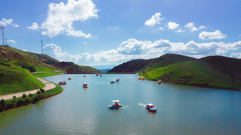 来郴州北湖区仰天湖大草原景区赏无边胜景