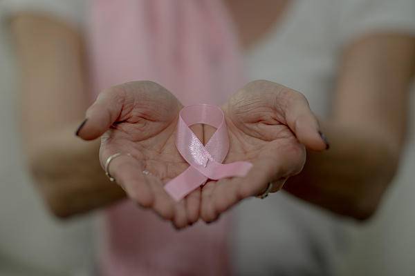 乳腺癌≠失去乳房,乳房重建≠隆胸_腾讯新闻