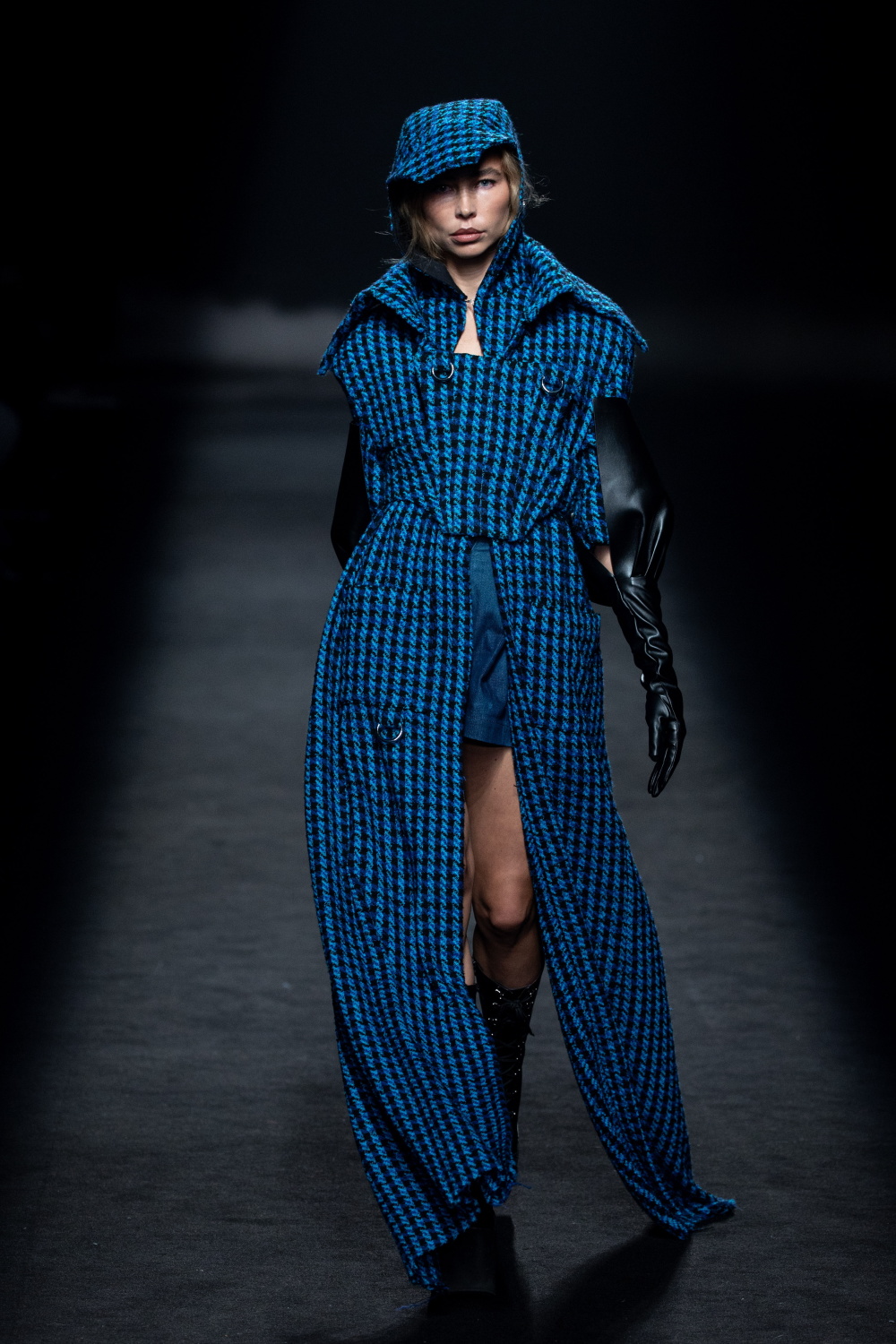 马德里梅赛德斯-奔驰时装周掠影_腾讯新闻