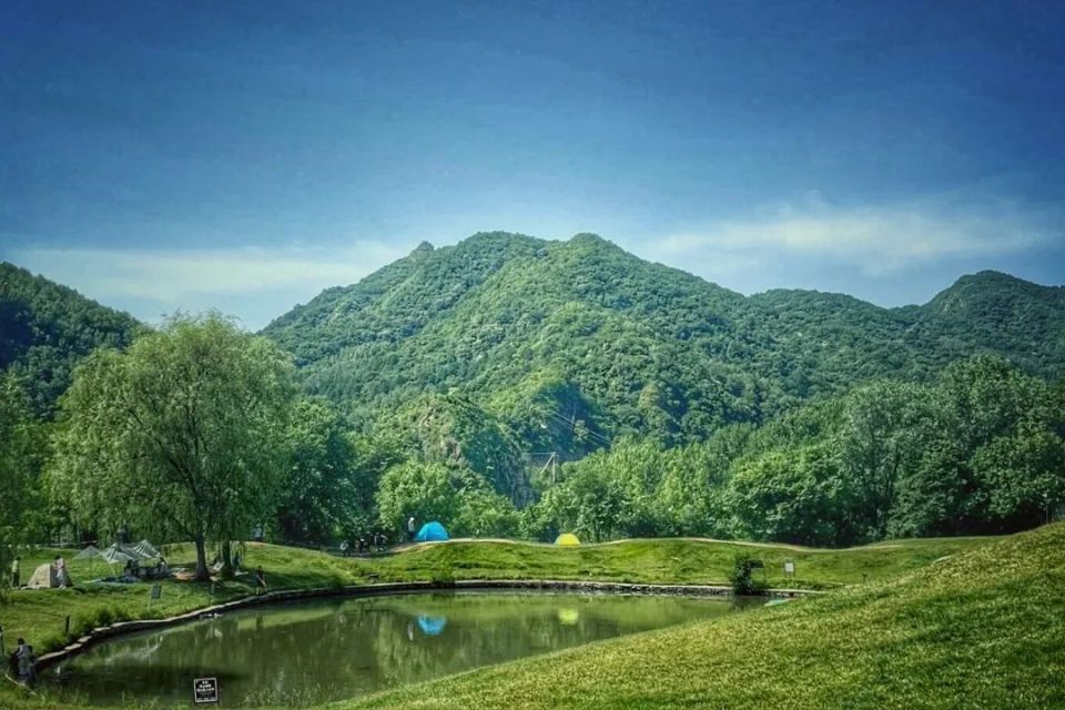 图来自网络玉渡山自然风景区位于延庆城区10公里,龙庆峡景区上游,海