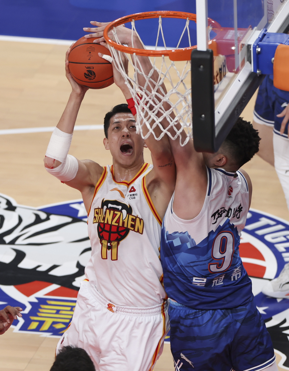 篮球cba常规赛新疆伊力特胜深圳马可波罗