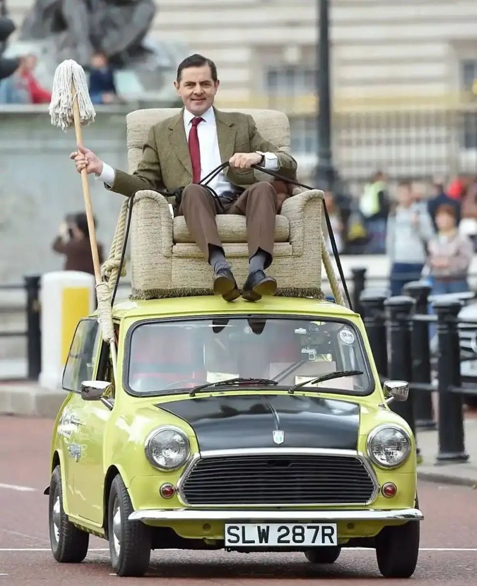 随着影视作品《憨豆先生》的热播,与憨豆先生逗趣形象极度契合的 mini