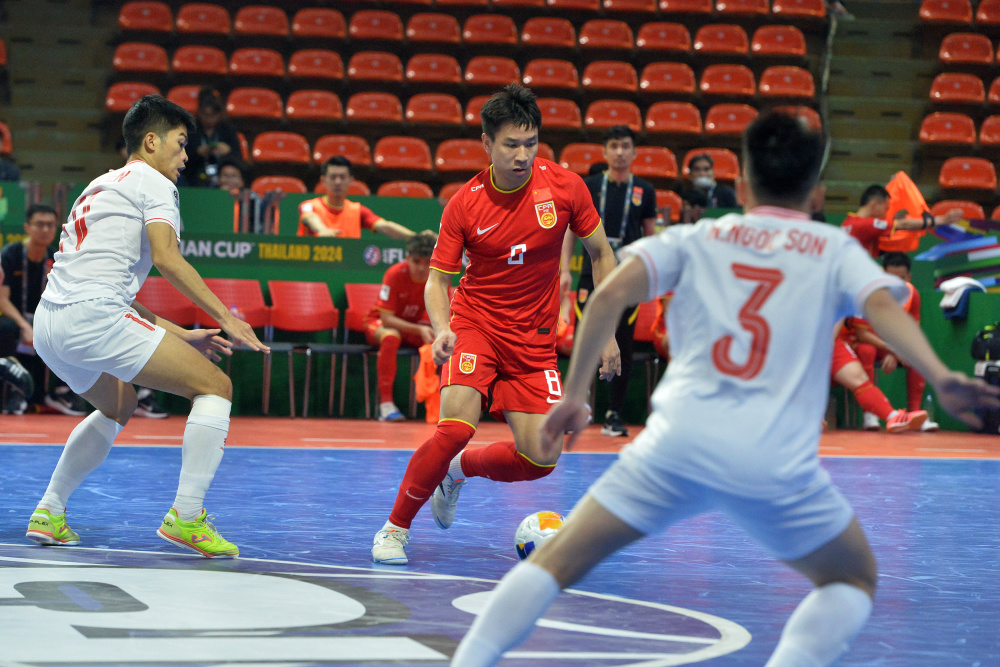 足球——五人制亚洲杯:中国队不敌越南队