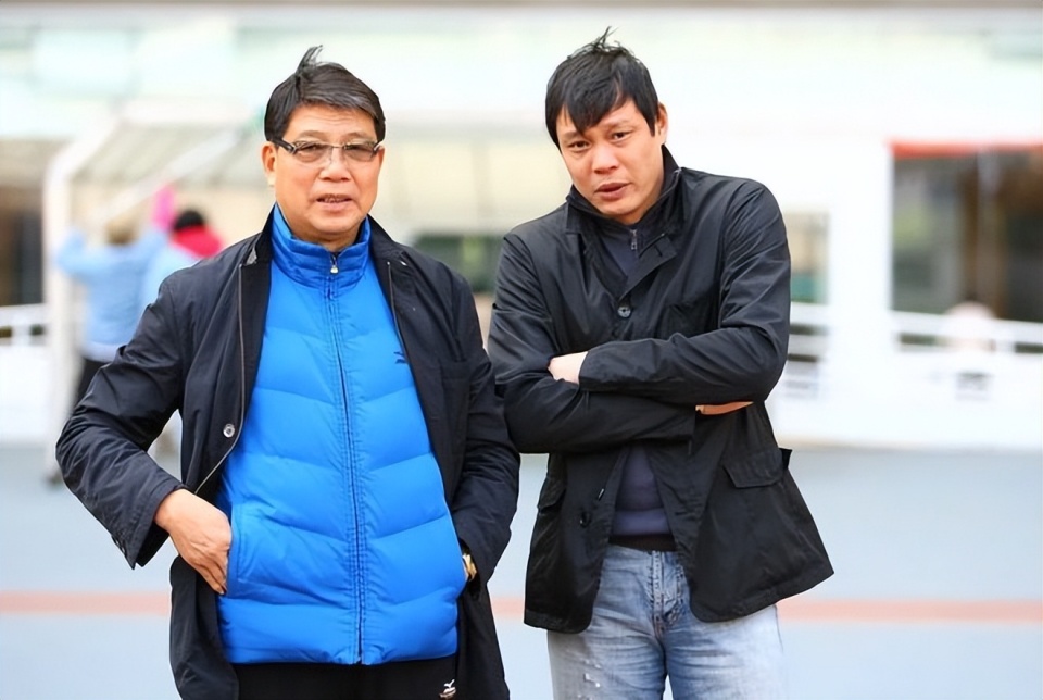 范志毅风波令三婚妻子担心!37岁貌美肤白,为其再添一女幸福甜蜜