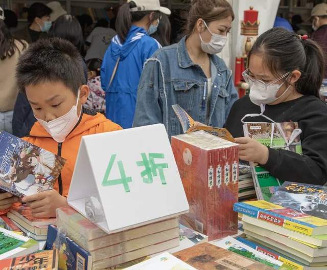 北京今天最高气温22℃，山区有弱降水，外出请带伞七十年代的初中语文课文2023已更新(新华网/网易)