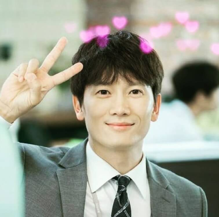 李宝英晒老公视角约会照面若桃花好幸福,网友:池大摄影师的杰作-腾讯