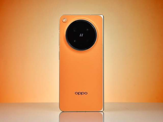 三星x7为什么打不开了折叠屏手机大横评 Find N6、Magic V6、Mate X7、Z Fold7谁是终极之选_https://www.jmylbn.com_新闻资讯_第1张