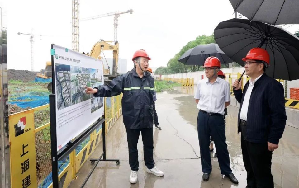 区人大常委会主任会议成员集体调研本区储备粮建设管理整改落实情况