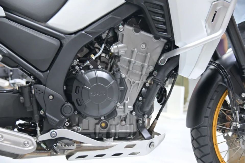 摩托车|更适合摩旅的凯越800x旅行版