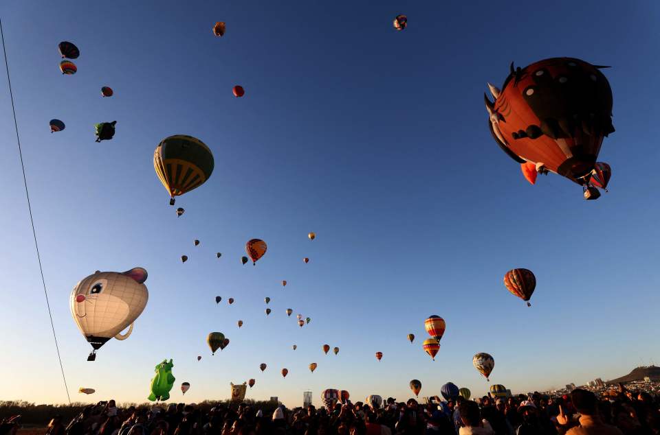 墨西哥莱昂举行热气球节
