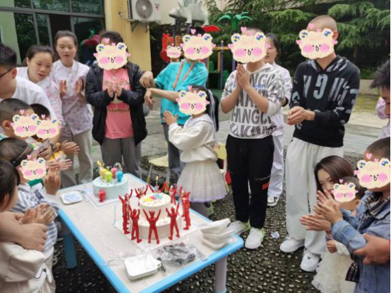 遵义市红花岗区儿童福利院开展"六一"儿童节活动