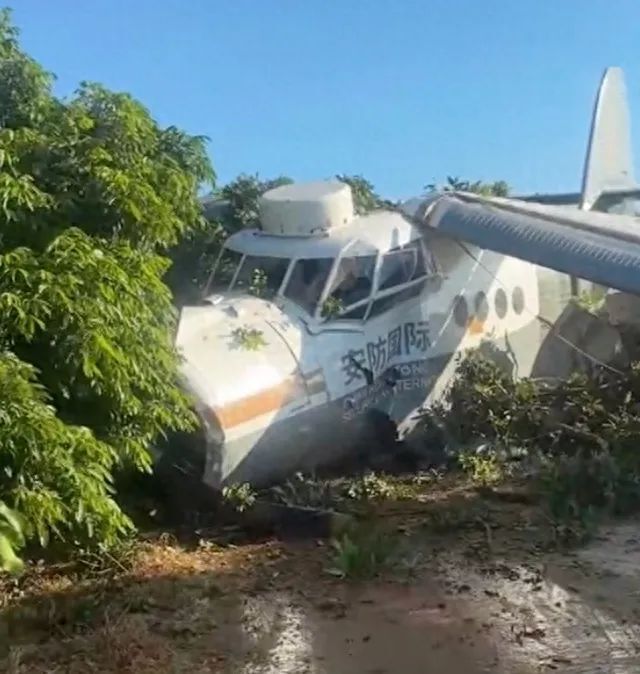一飞机坠落!伤亡情况