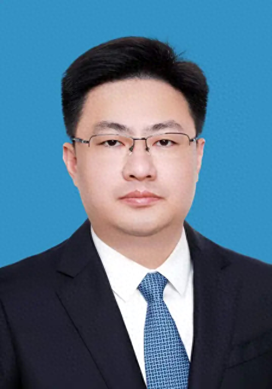 起底毛奇仕途：任职多个岗位，其父并非网传厅长，系科级干部_腾讯新闻