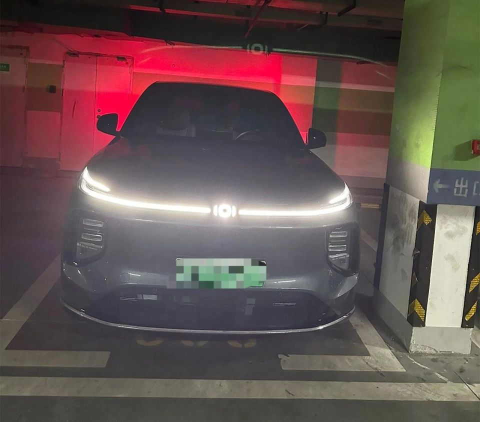 新车提车价分享！旗舰款裸车 14.28 万，怕成韭菜？首批车主有话说