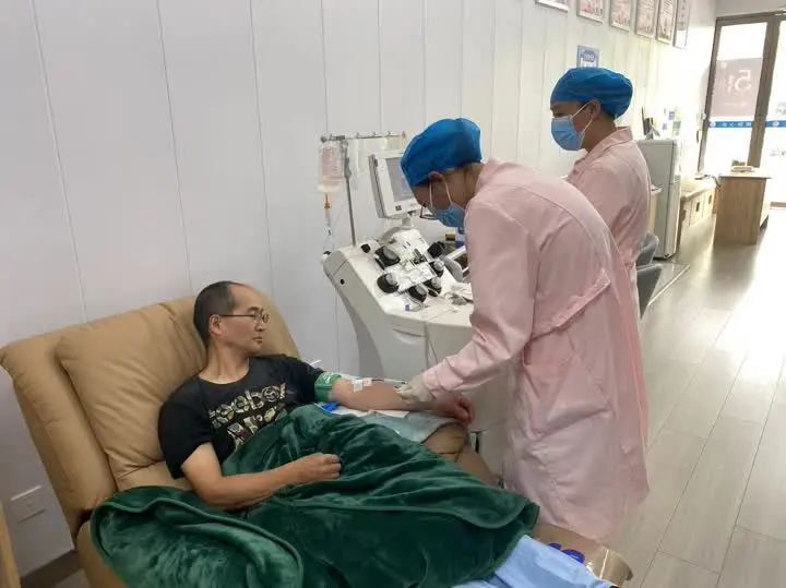 22年无偿献血151次!"献血达人"杨华:用热血点亮生命之光