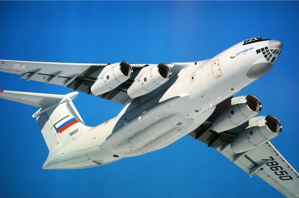 俄罗斯首次出国展示伊尔76改进型运输机并揽下不俗业绩据说销量可能多