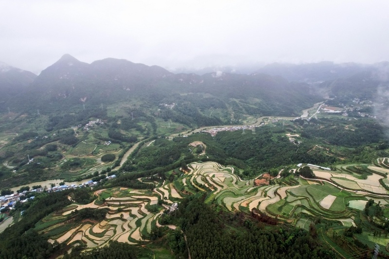 罗甸:云上梯田美如画