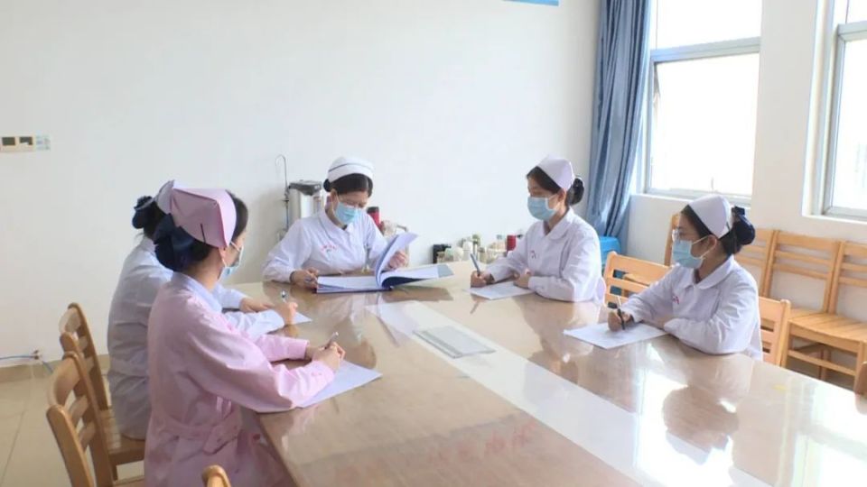 惠东县人民医院肾内科护理集体:提升优质服务  做有温度的护理人