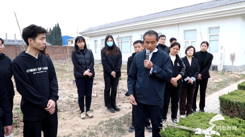 中国好人樊德祥从2到931接力守墓80年