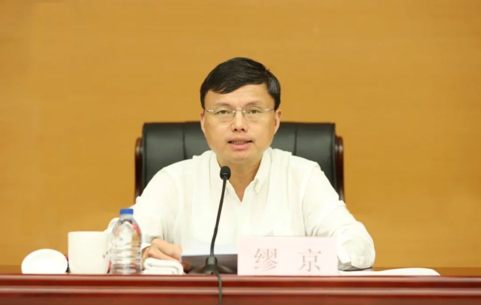 把城市建设成为高品质生活的空间,崇明区城市更新推进会议举行_腾讯