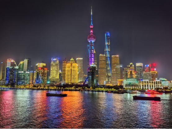 世界会客厅视角陆家嘴区域夜景全新亮相,"五一"一起来看看吧