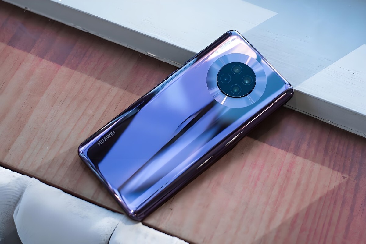 自华为mate30 pro发布以来,其8gb 256gb版本的价格从最初的6899元