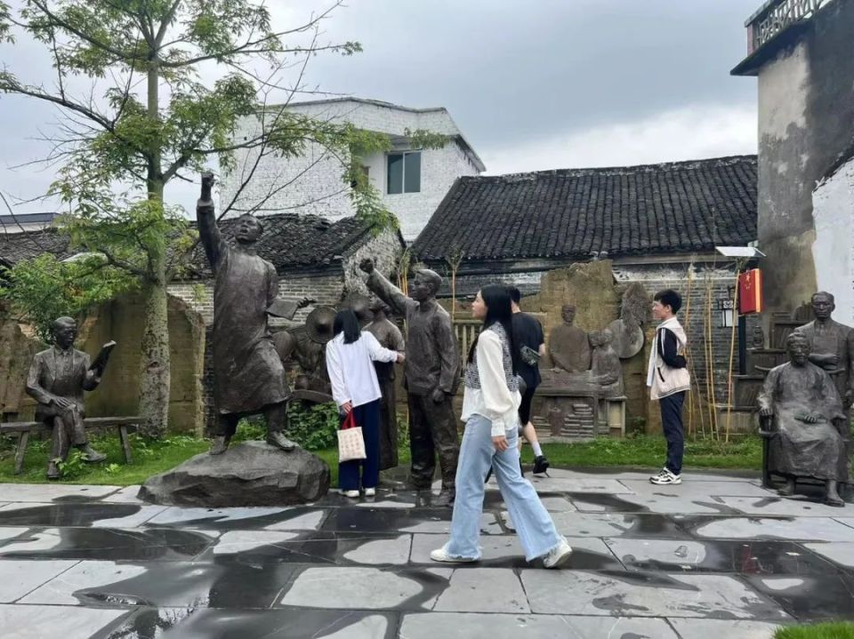 青"力"振兴 | 这是一次从"三湾改编"主题微党团课引出的团队调研