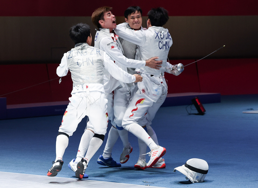 击剑——中国队晋级男子团体花剑决赛