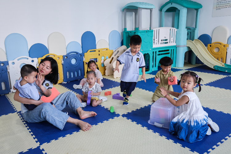 孩子学步少摔跤？热炒的机能鞋学步鞋，是实用还是收割智商税？