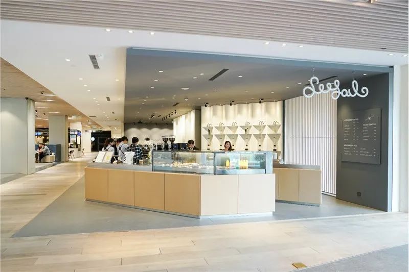 Seesaw咖啡回应闭店；香氛「DOCUMENTS闻献」、连锁餐饮「啫两手」融资｜每日融资_腾讯新闻