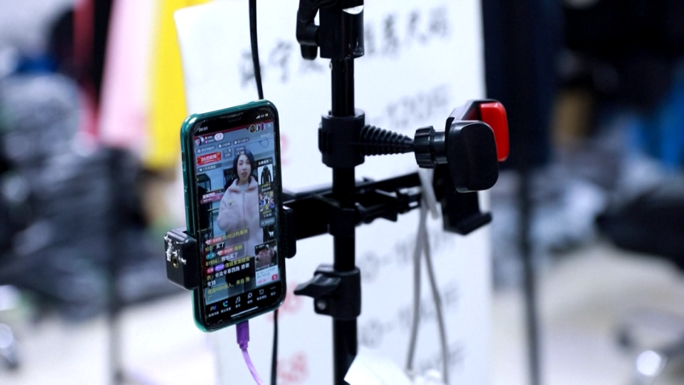 直播电商变形记