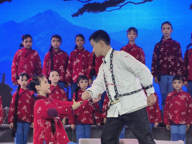 校园戏曲精彩绽放梨园雅韵浸润童心
