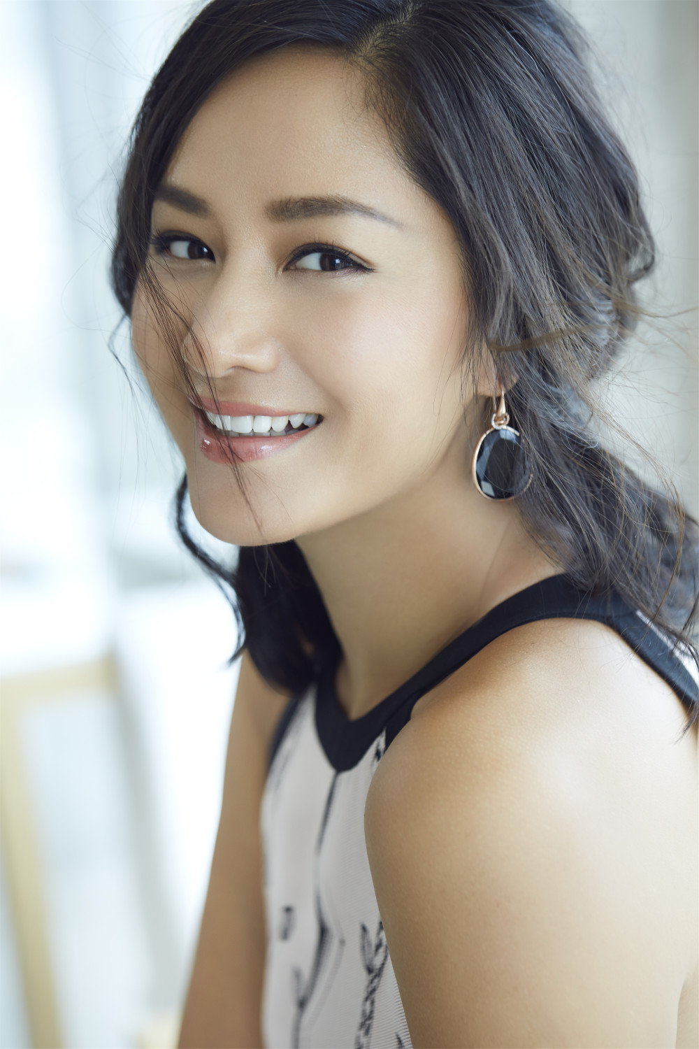 52岁的瞿颖:随性,自在,跟着感觉走丨人物_腾讯新闻