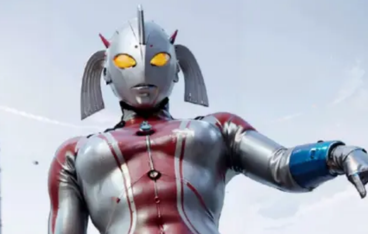 此外还有一些女孩子也是不得了的,其中一个cos奥特之母,不仅把奥特曼